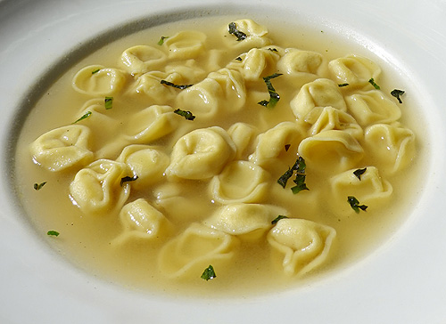 Z3 | CHEESE TORTELLINI AL BRODO