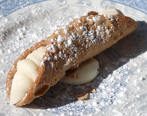 D2 | CANNOLI