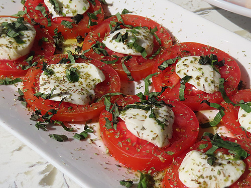 I2 | CAPRESE SALAD