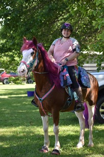 Alicia Walker Image 8