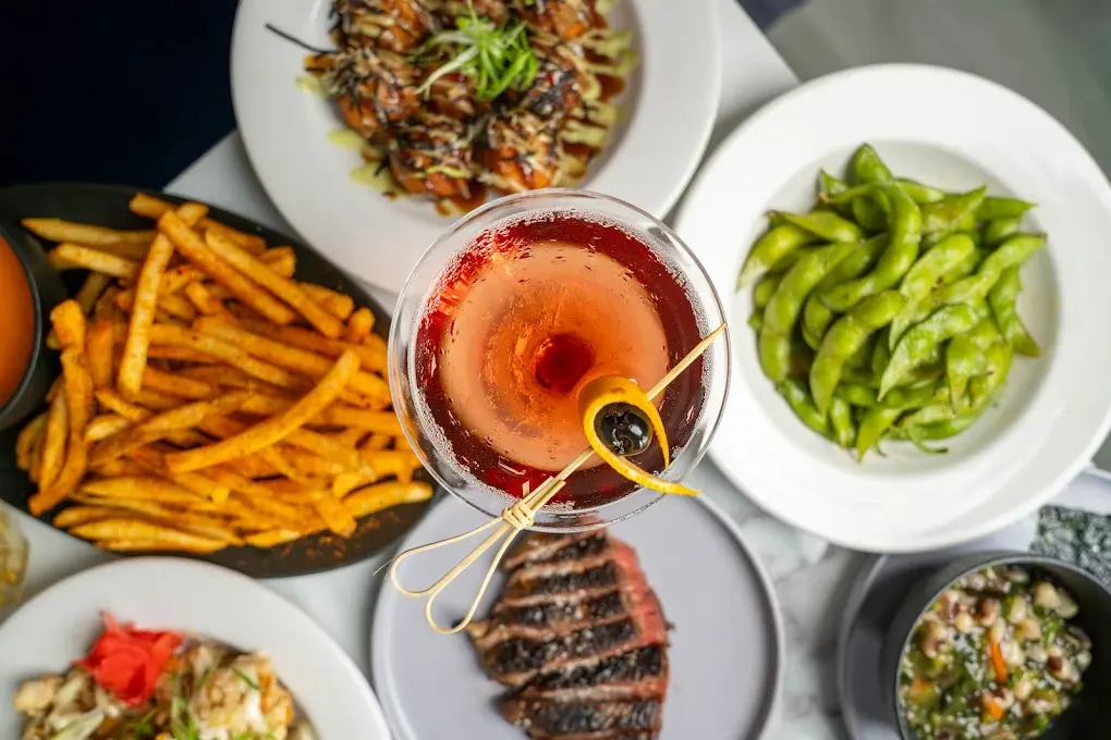 Little Italy Restaurants and Bars, Dining Scene