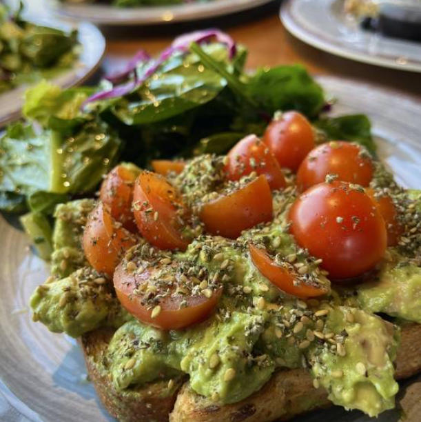 Avocado Toast Brunch – Smashed Avocado on Multigrain with Cherry Tomatoes | Living Green Cafe Fort Lauderdale