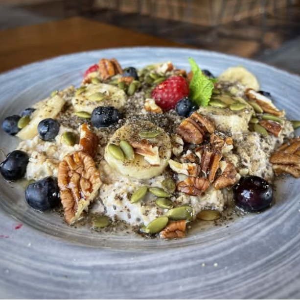 Vegan Gluten Free Overnight Oats with Chia Seeds and Fresh Berries | Living Green Cafe Fort Lauderdale
