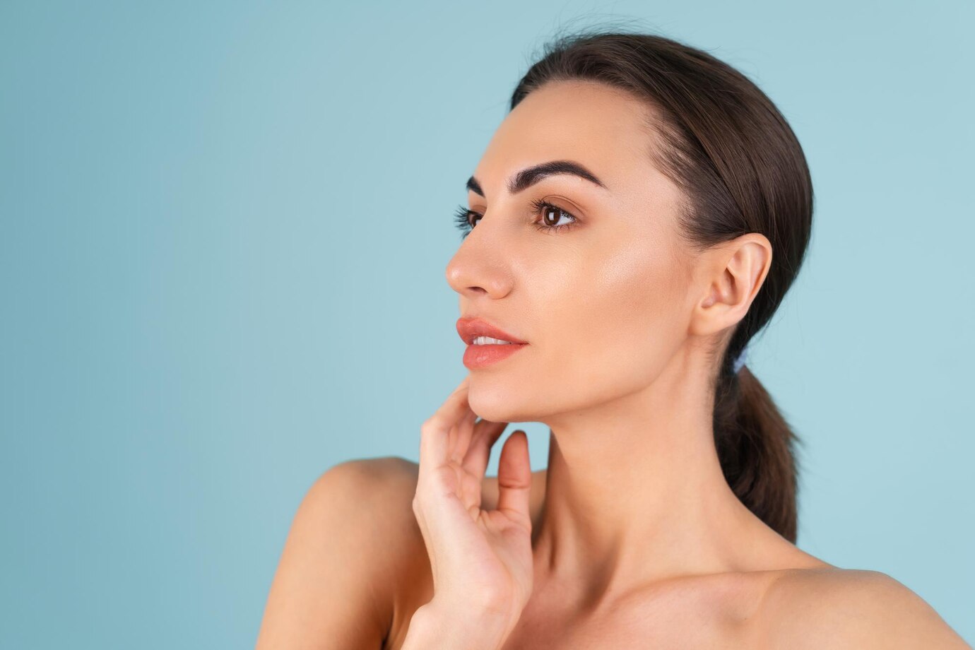 Youthful Contours with Non-Surgical Face Lift Threads in Toronto