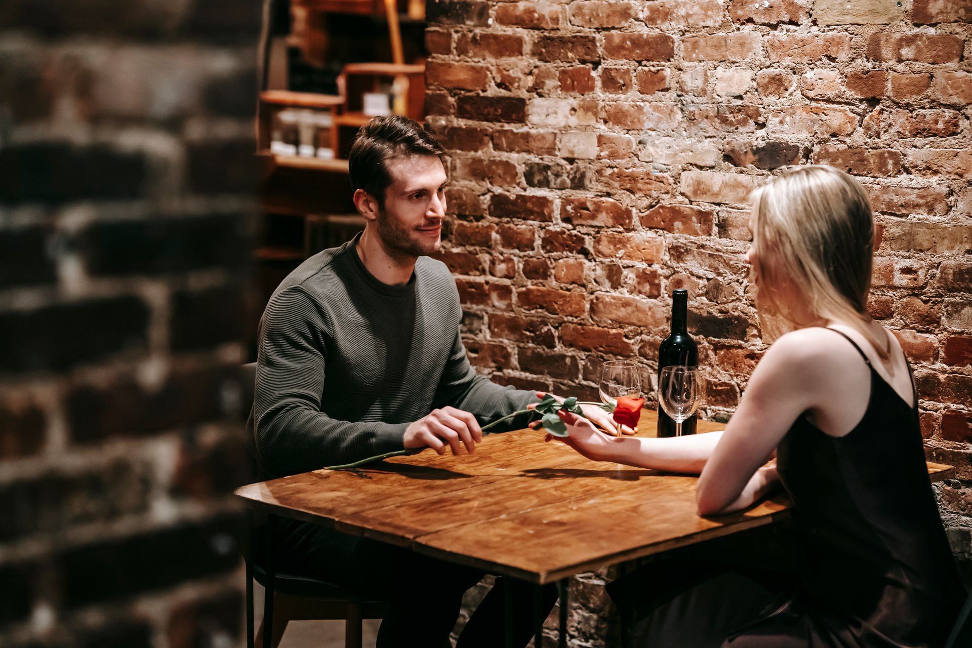 Recognizing When You Need an Exclusive Dating Service