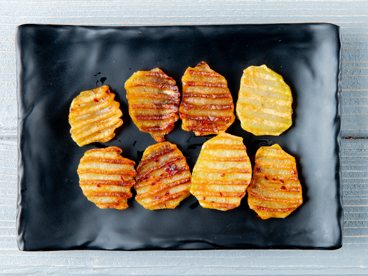 Cheesy sweet potato chews Image