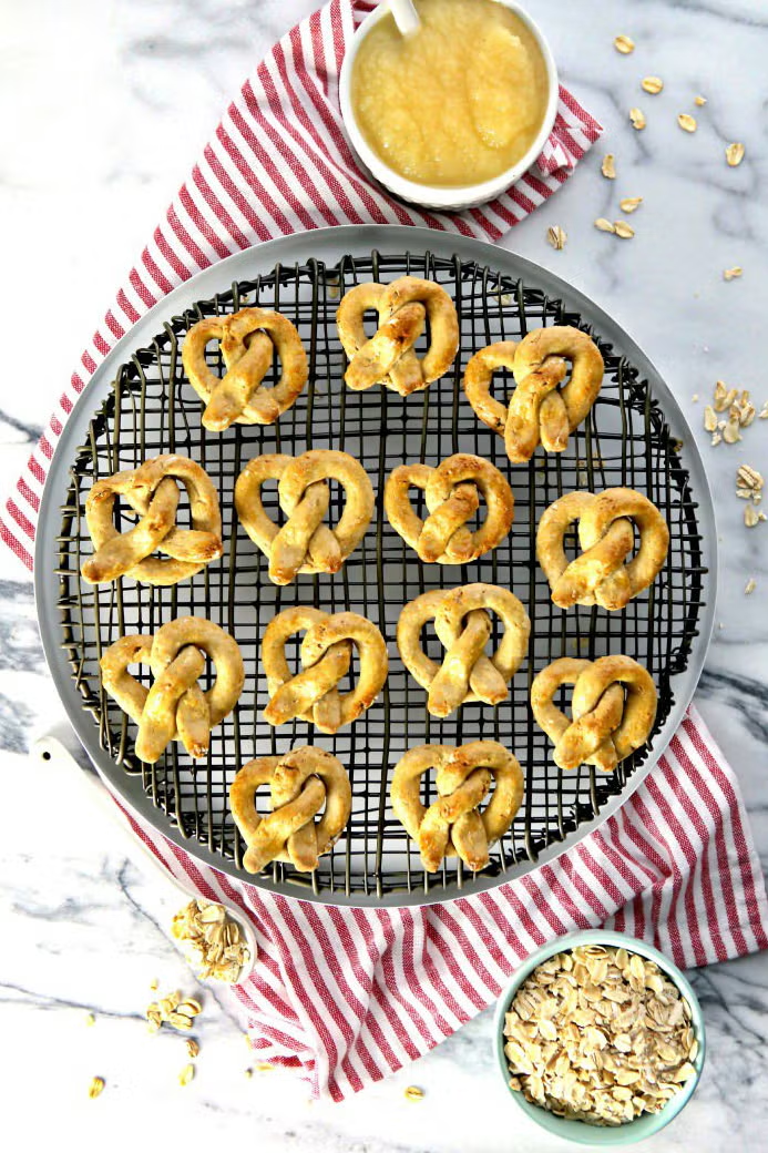 Oat and Apple Pretzel Dog Treats Image