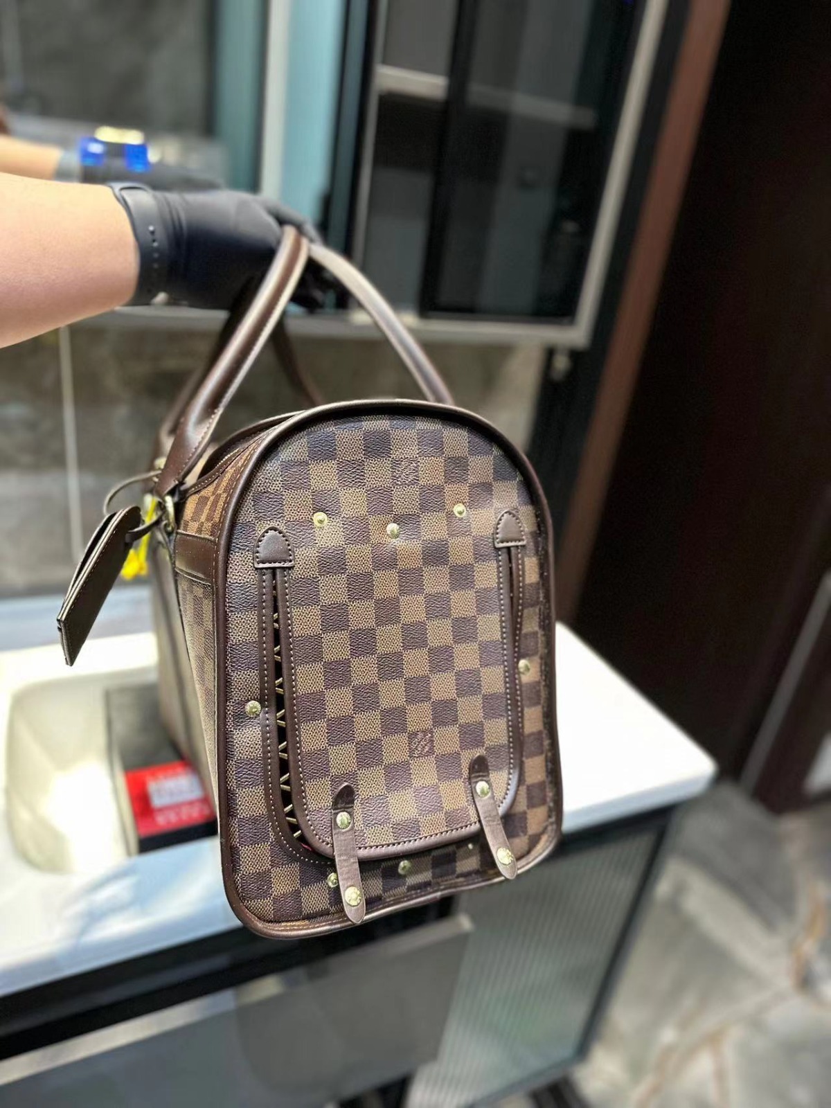 Louise Brown Leather Carrier Image 2