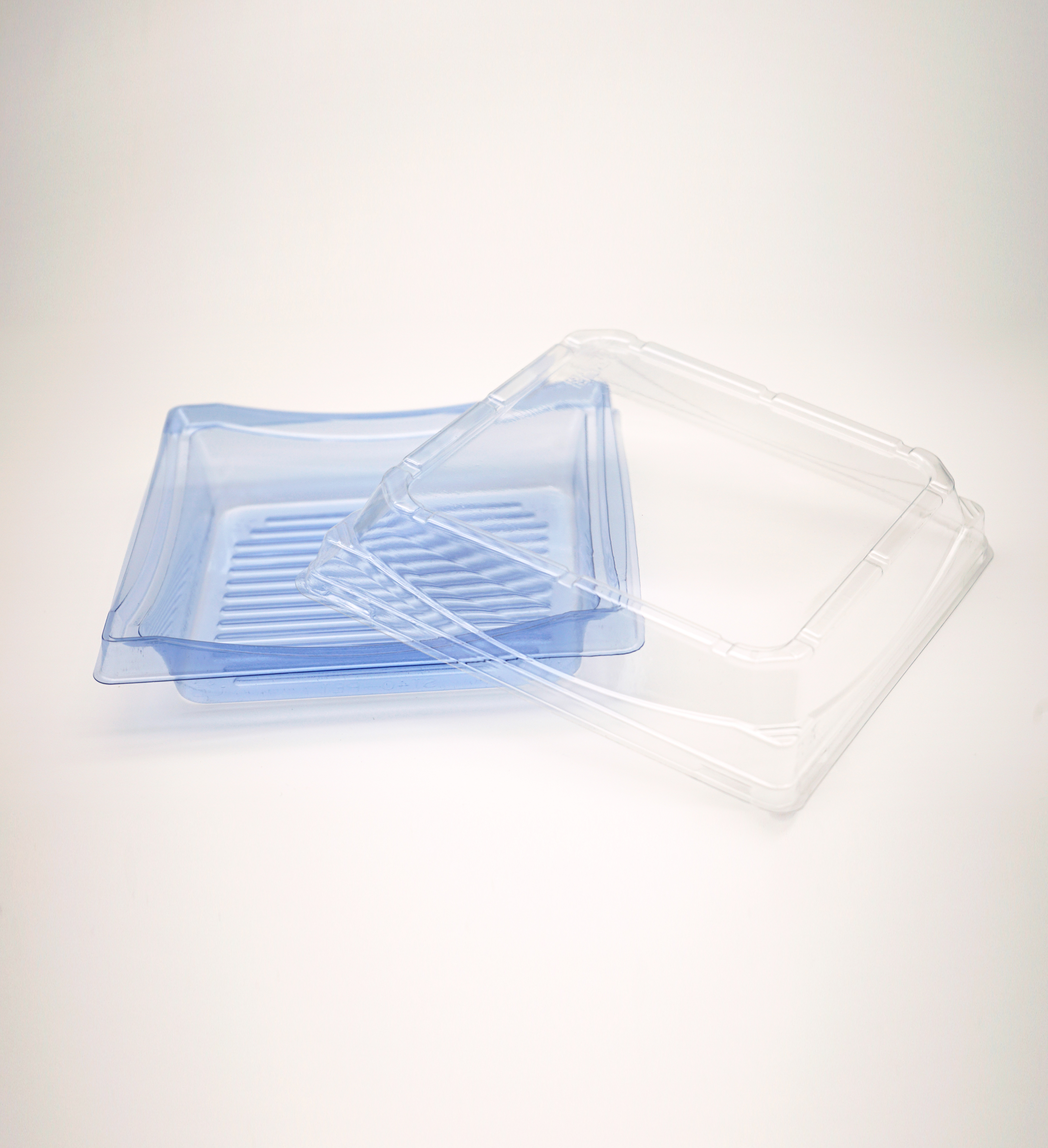 Blue PET Square Sushi Party Tray with Lid Image 1