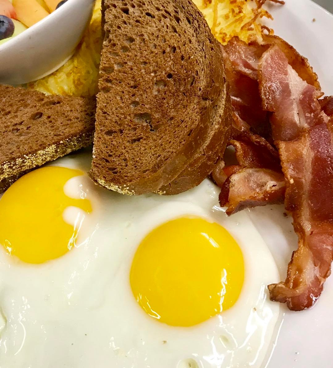 brunch-bacon-and-eggs