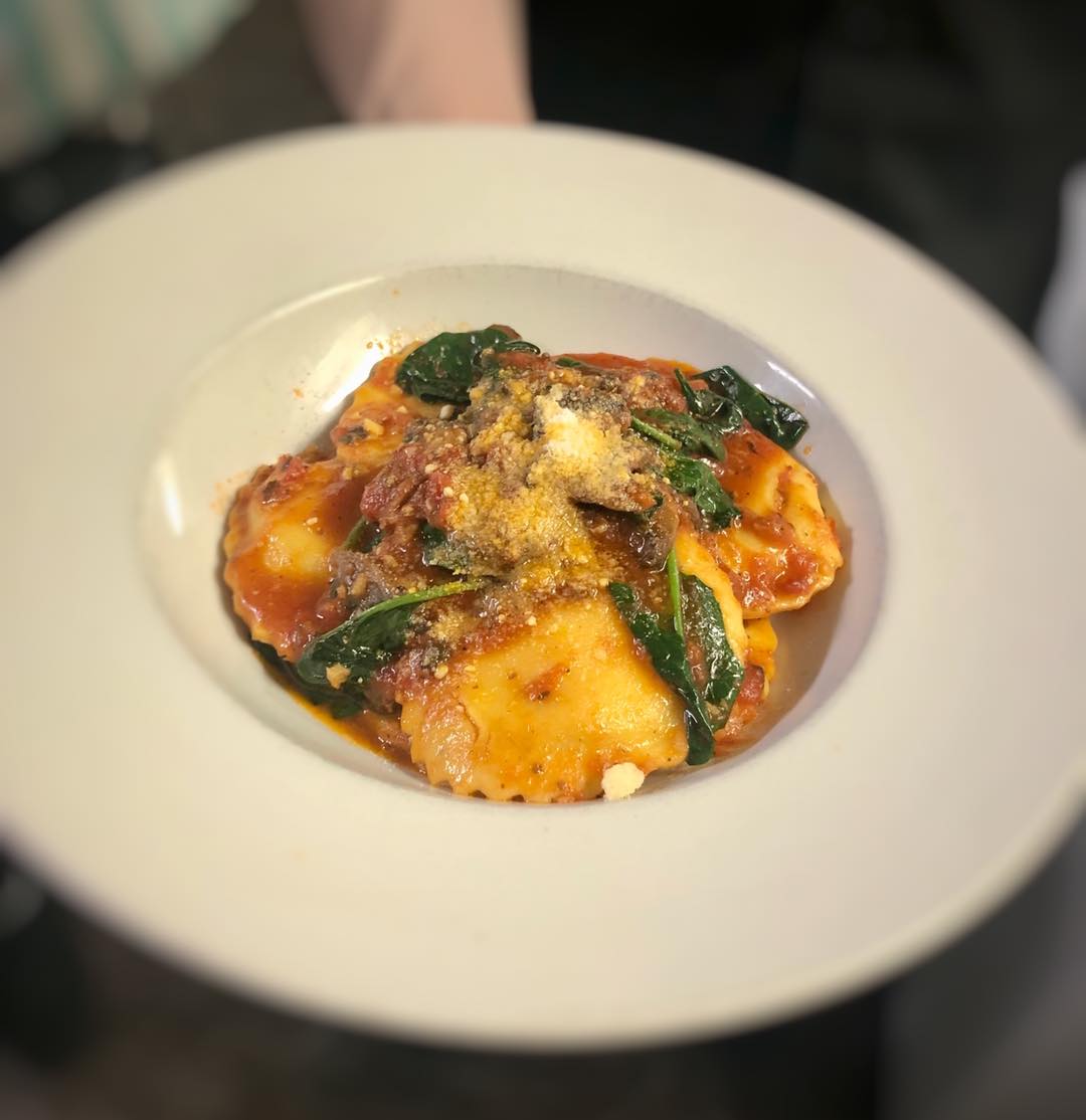 Ravioli with spinach and mushrooms
